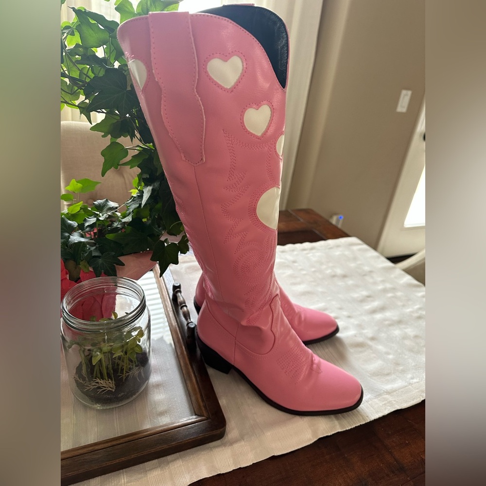 Pink Heart Embroidered Cowboy Boots / Size 39 / EUC - Picture 3 of 7